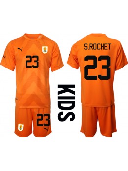 Billige Uruguay Sergio Rochet #23 Keeper Bortedraktsett Barn VM 2022 Kortermet (+ Korte bukser)